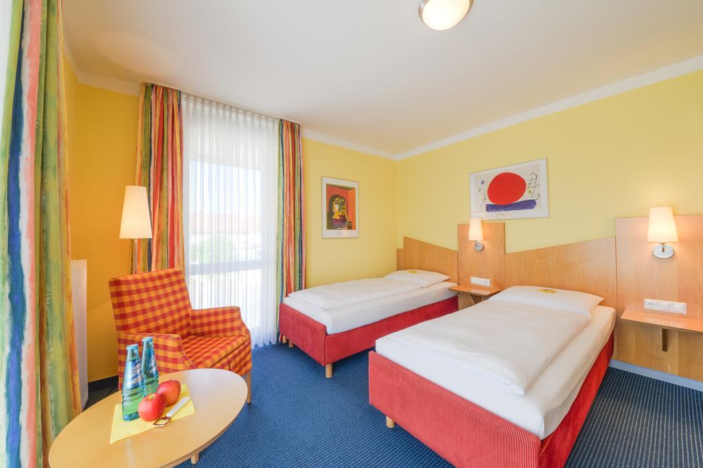Hotel Beim Schrey Kirchheim bei Muenchen Camera foto